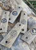 1911 Grips – Wood Grain