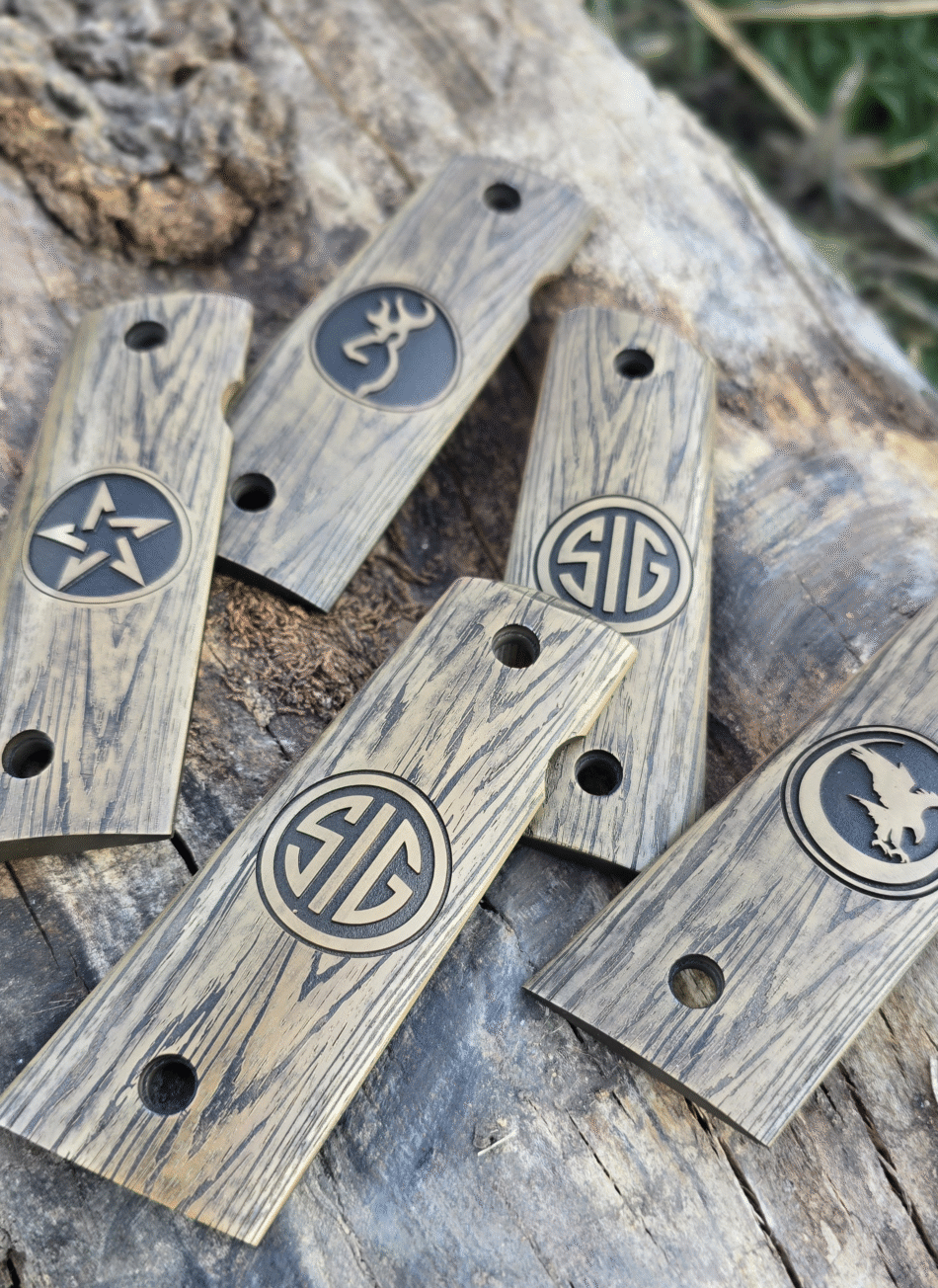 1911 Grips – Wood Grain